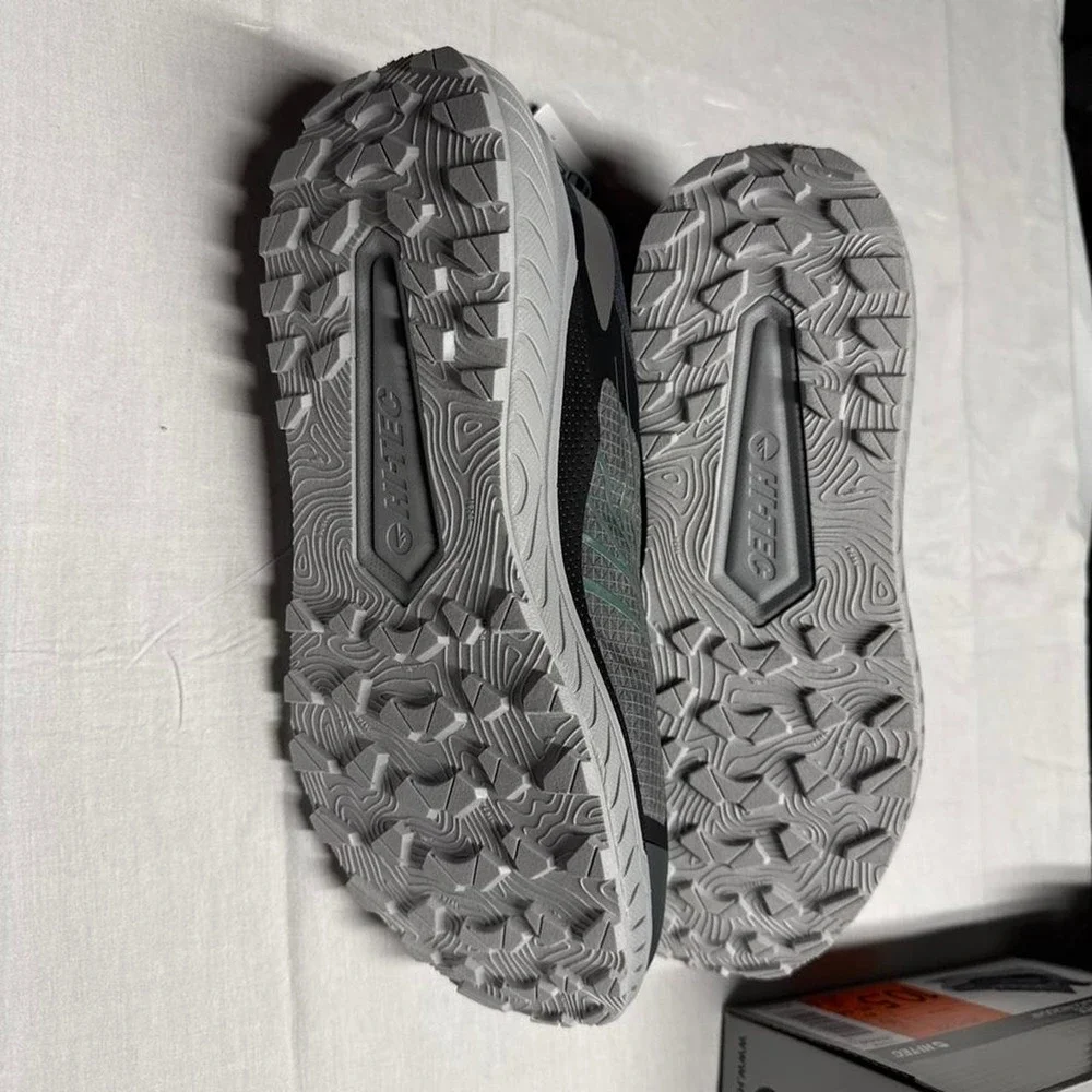 trail shoes size 10.5 ,new